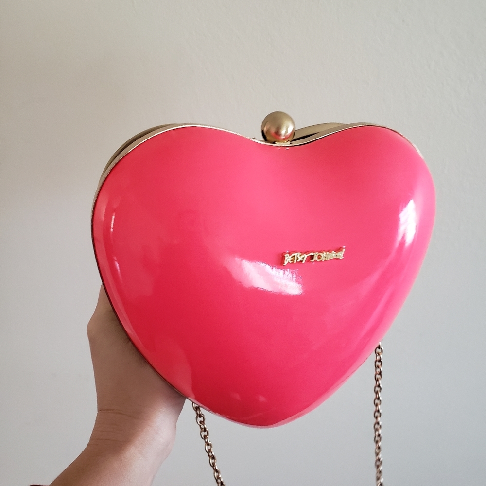 Betsey Johnson Hearts Don't Lie Hard Shell purse